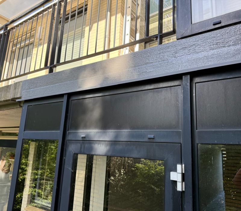 Afdichtingswerkzaamheden bij appartementencomplex Bennebroek