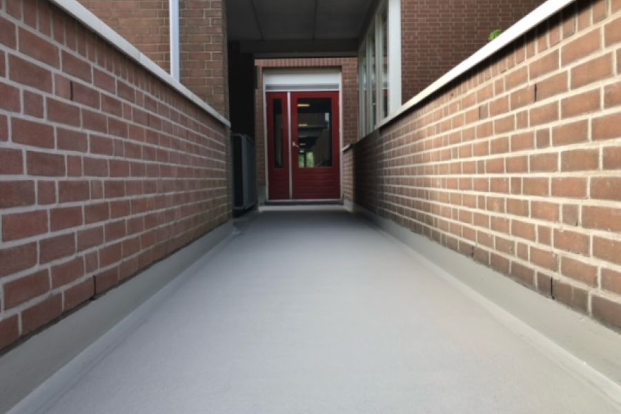 Duurzame bescherming van galerij- en balkonvloeren aangebracht door Jasolid