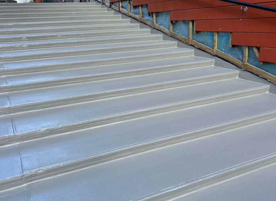 Afdichting en antislip op betontrap in parkeergarage Deventer